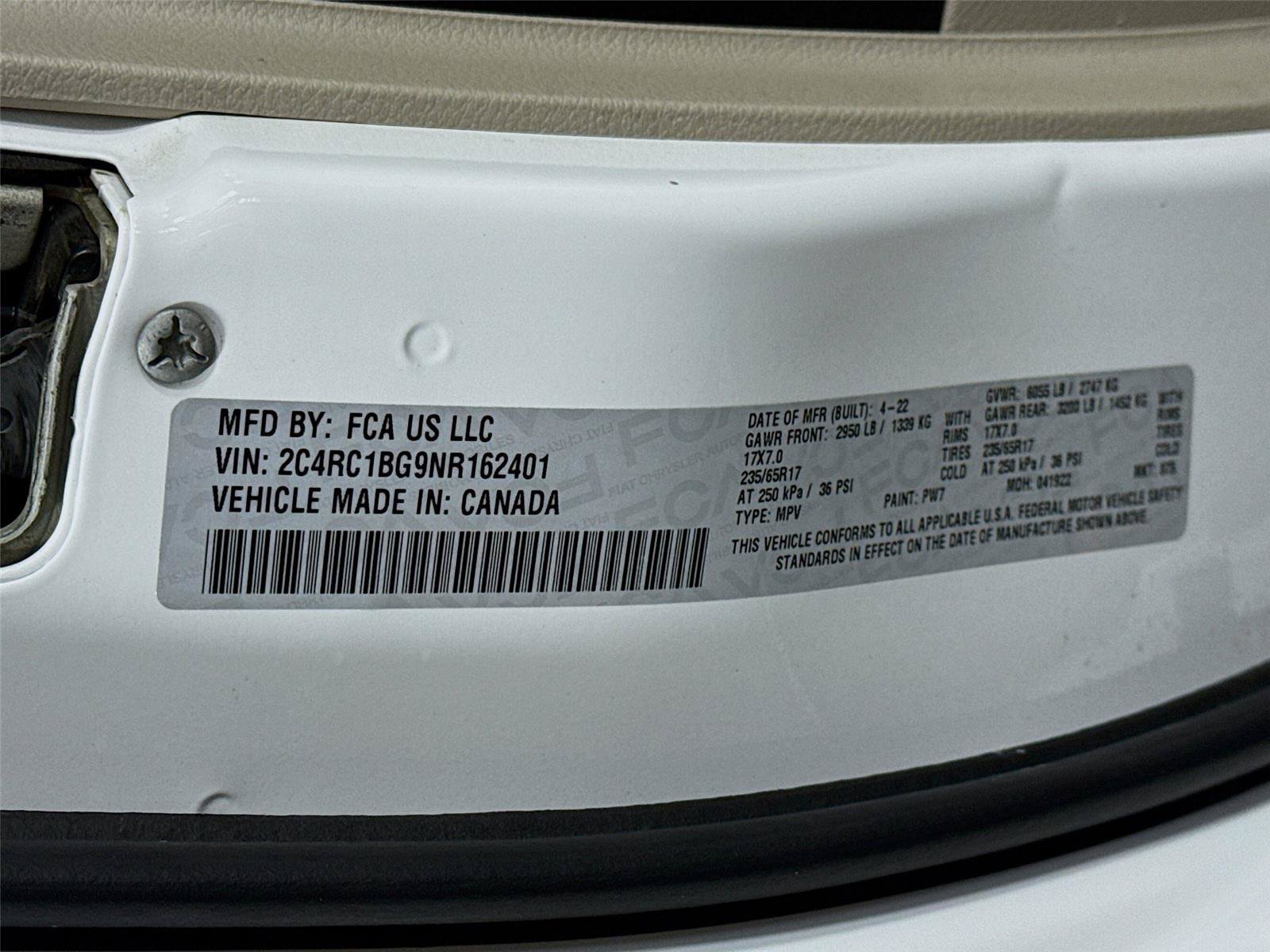 Used 2022 Chrysler Pacifica Touring-L FWD image 25