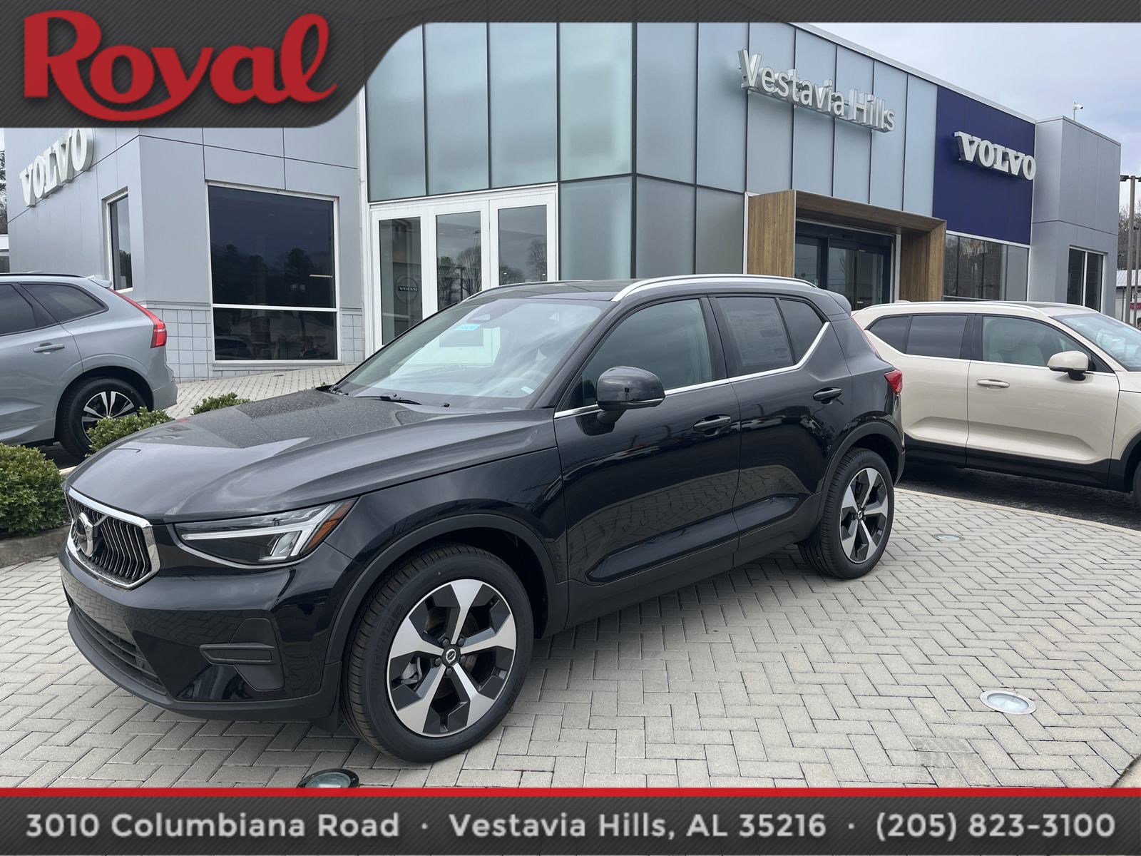 New 2025 Volvo XC40 B5 Core w/ Protection Package Premier image 1