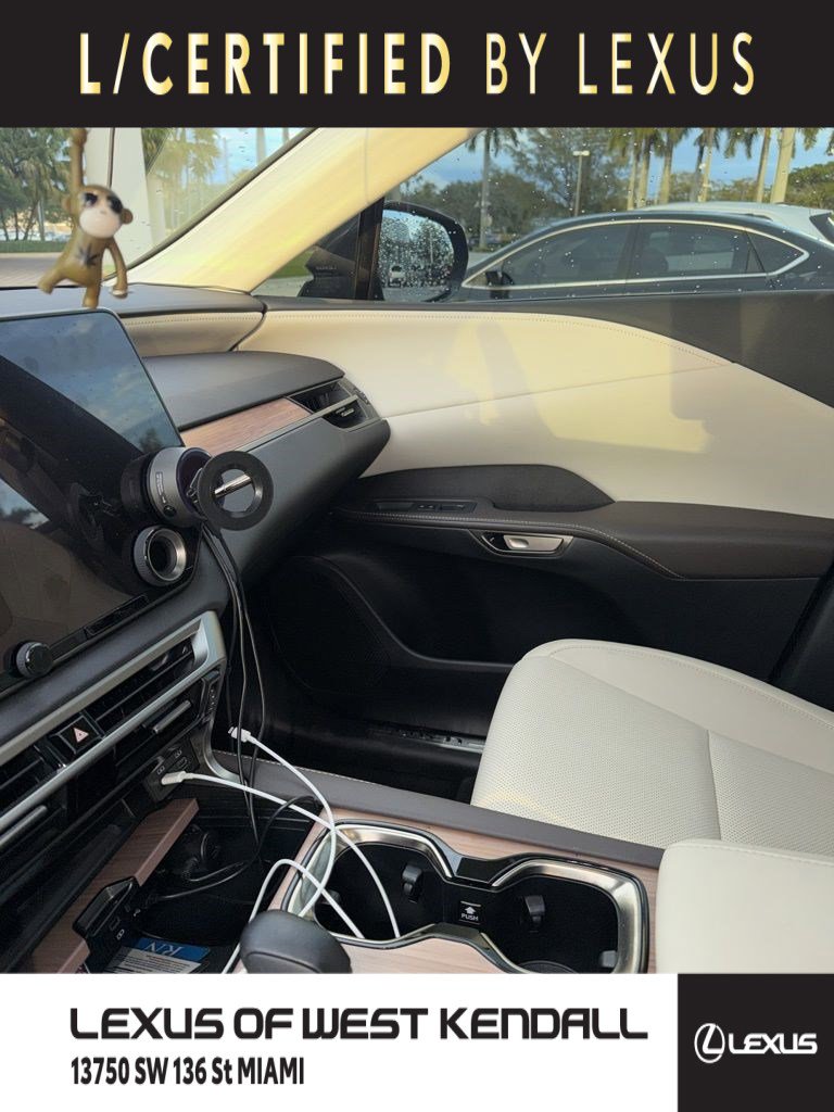 Used 2024 Lexus RX 350 Premium w/ Accessory Package (Z1) image 1