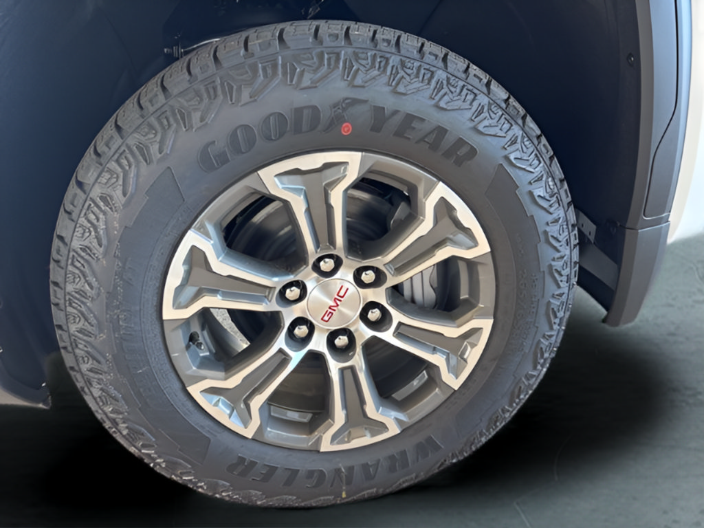 New 2026 GMC Sierra 1500 SLE AWD/4WD image 7
