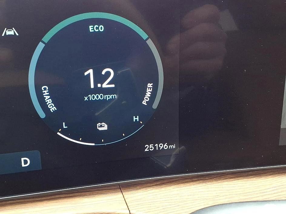 Used 2024 Hyundai Santa Fe Limited image 33