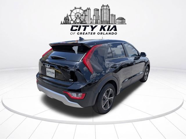 Used 2025 Kia Niro LX FWD image 5
