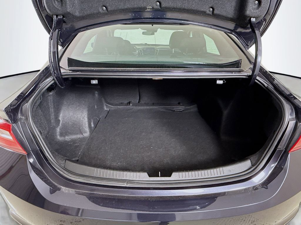 Used 2023 Chevrolet Malibu LT image 24