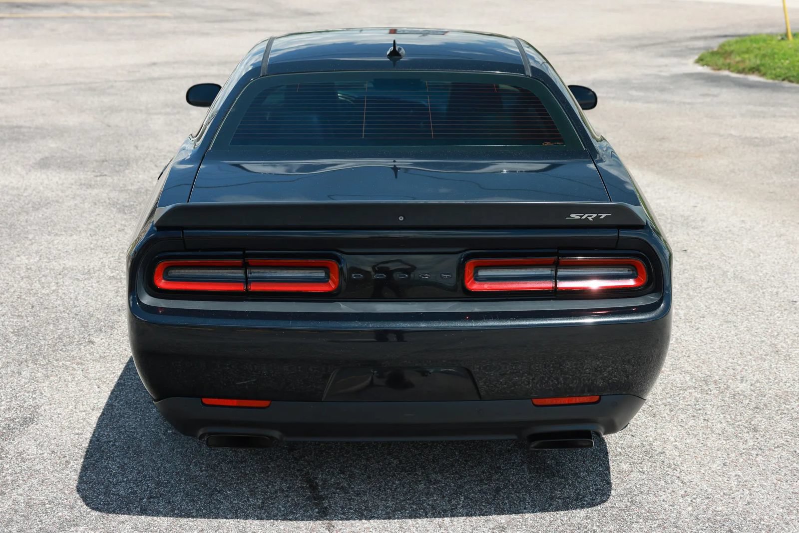 Used 2015 Dodge Challenger SRT Hellcat RWD image 5