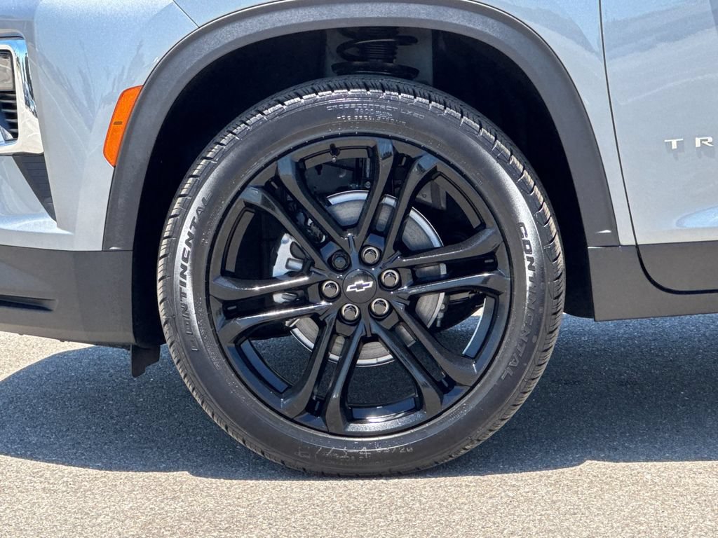 New 2026 Chevrolet Traverse LT FWD image 25