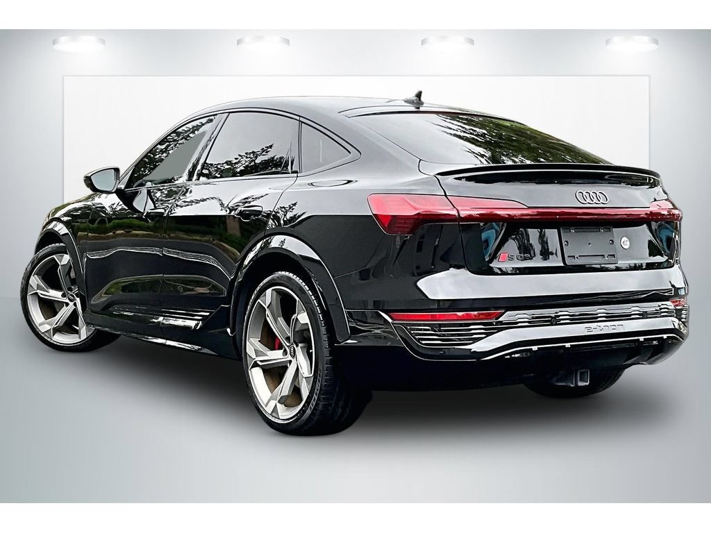 Used 2024 Audi SQ8 e-tron Premium Plus w/ Black Optic Package AWD/4WD image 12