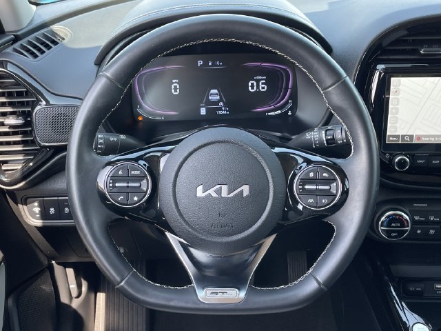 Used 2024 Kia Soul GT-Line FWD image 12