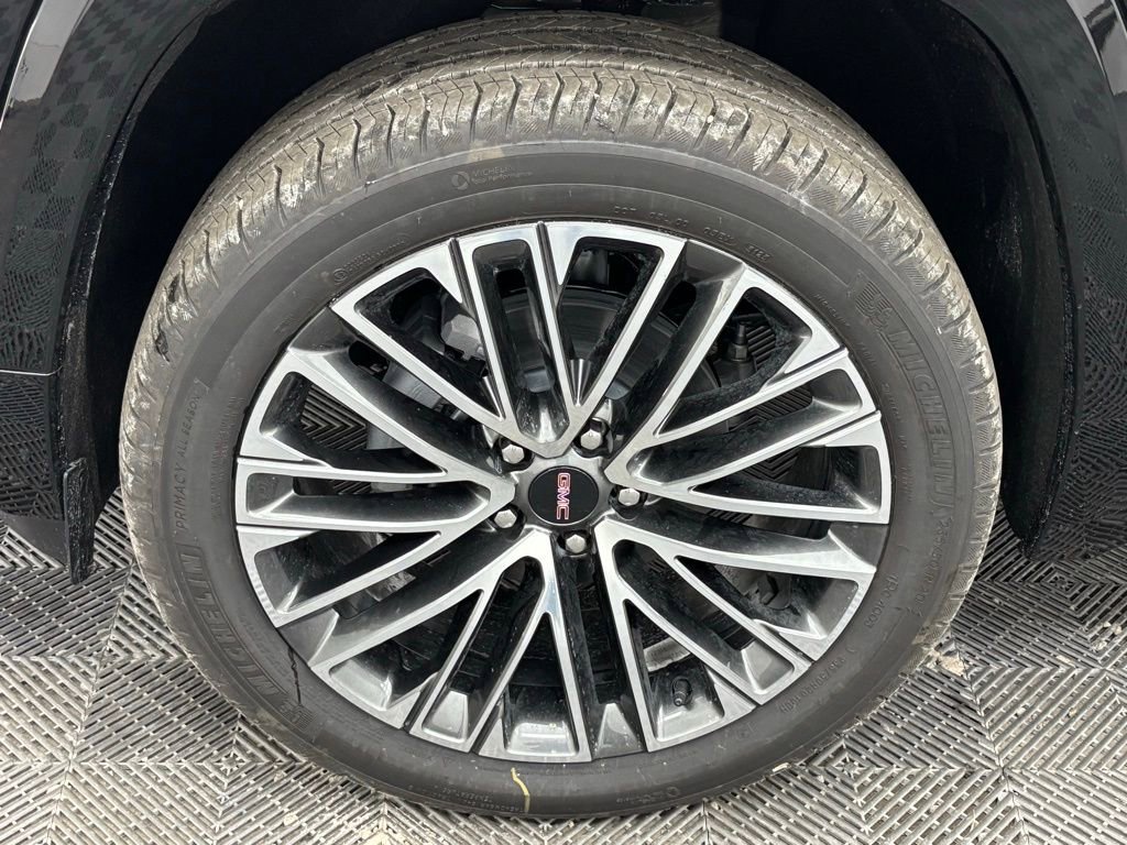 New 2026 GMC Terrain Denali w/ LPO, Floor Liner Package image 16