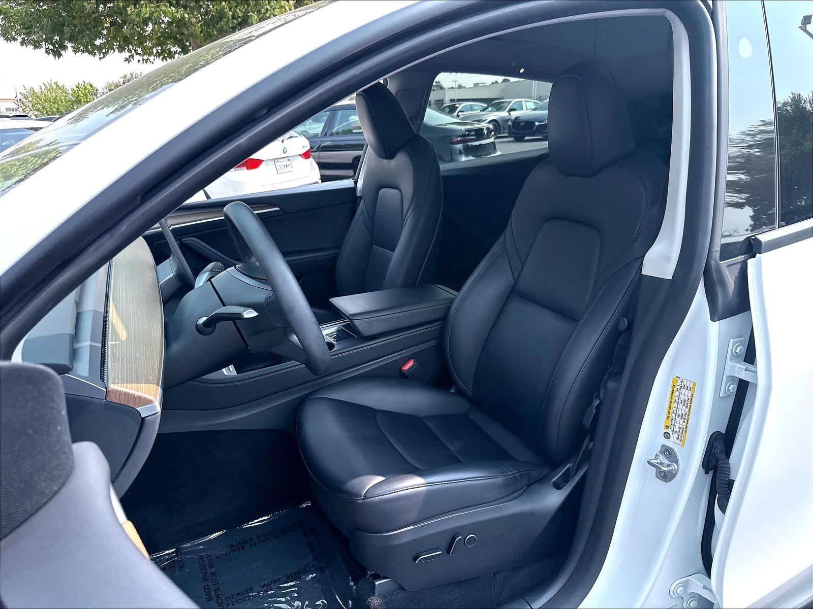 Used 2023 Tesla Model Y Performance AWD/4WD image 21