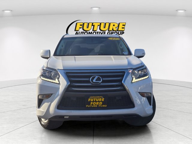 Used 2017 Lexus GX 460 w/ Navigation Package AWD/4WD image 2