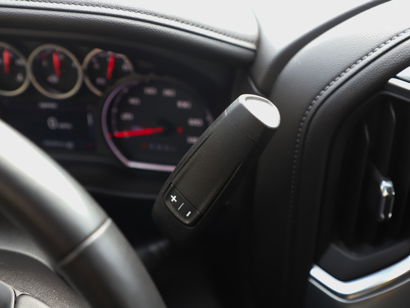 Used 2022 Chevrolet Silverado 3500 LTZ w/ LTZ Plus Package image 22