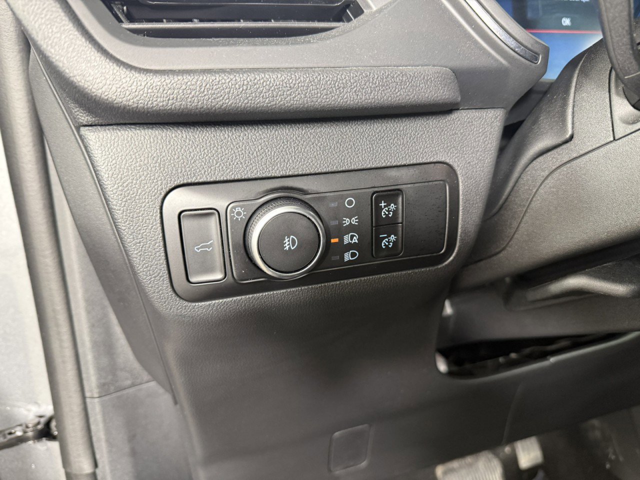 Certified 2025 Ford Escape Platinum image 23