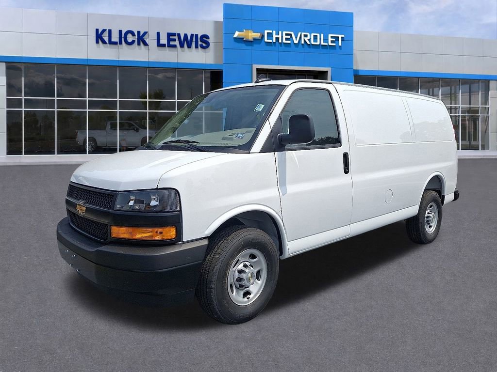 New 2025 Chevrolet Express 3500 w/ Driver Convenience Package image 2