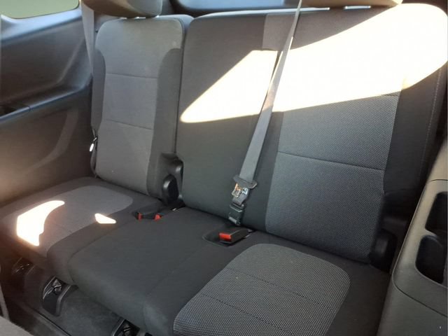 Used 2023 Chevrolet Traverse LT FWD image 13