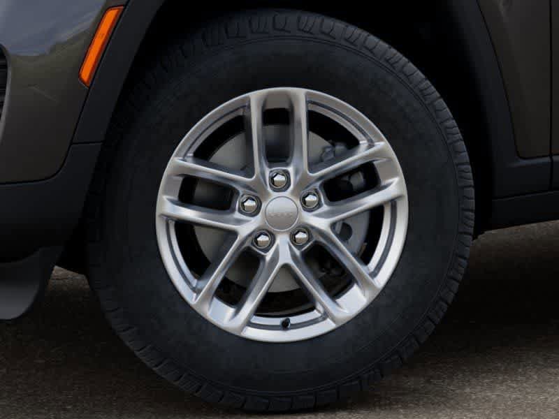 New 2025 Jeep Grand Cherokee Laredo X w/ Trailer Tow Package image 8