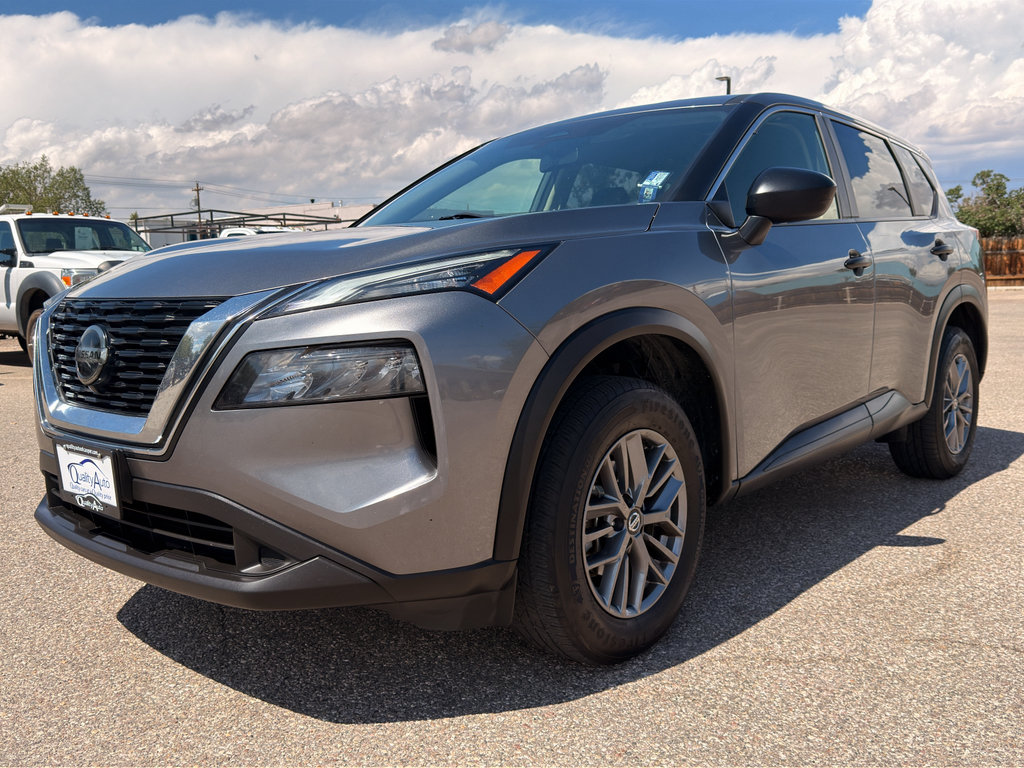 Used 2021 Nissan Rogue S AWD/4WD image 3