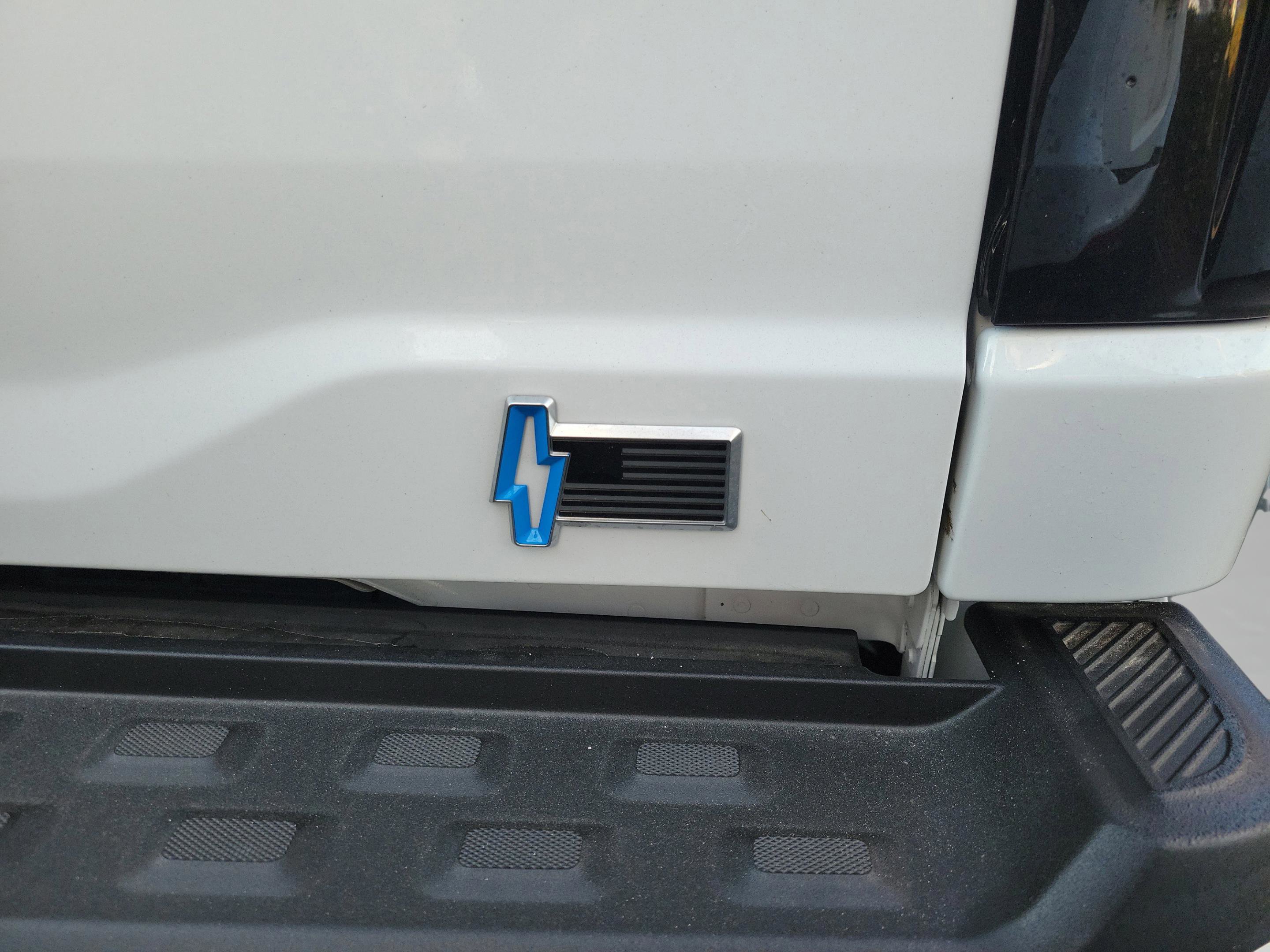 Used 2024 Ford F150 Lightning Flash image 12