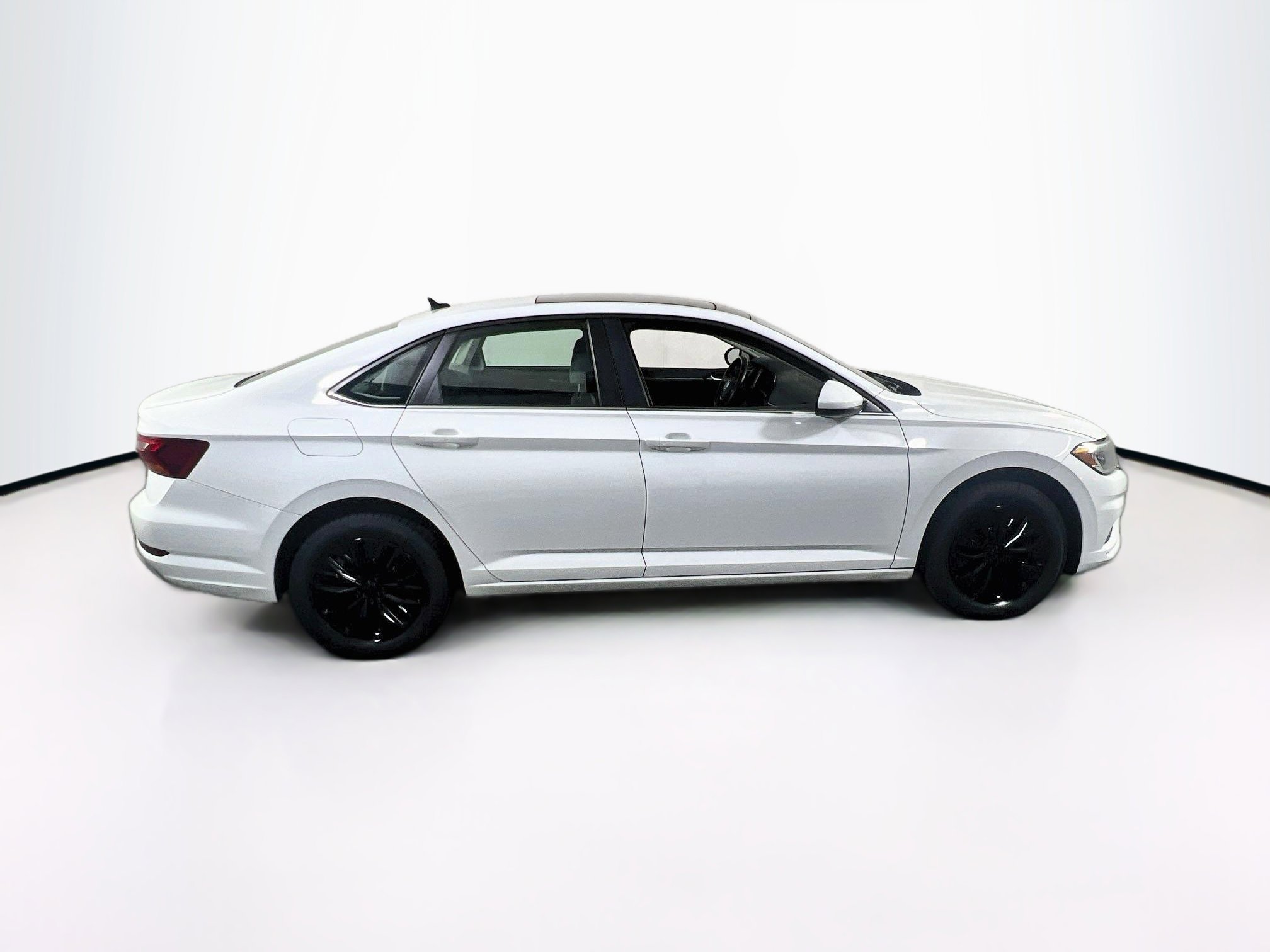 Used 2019 Volkswagen Jetta SEL image 4