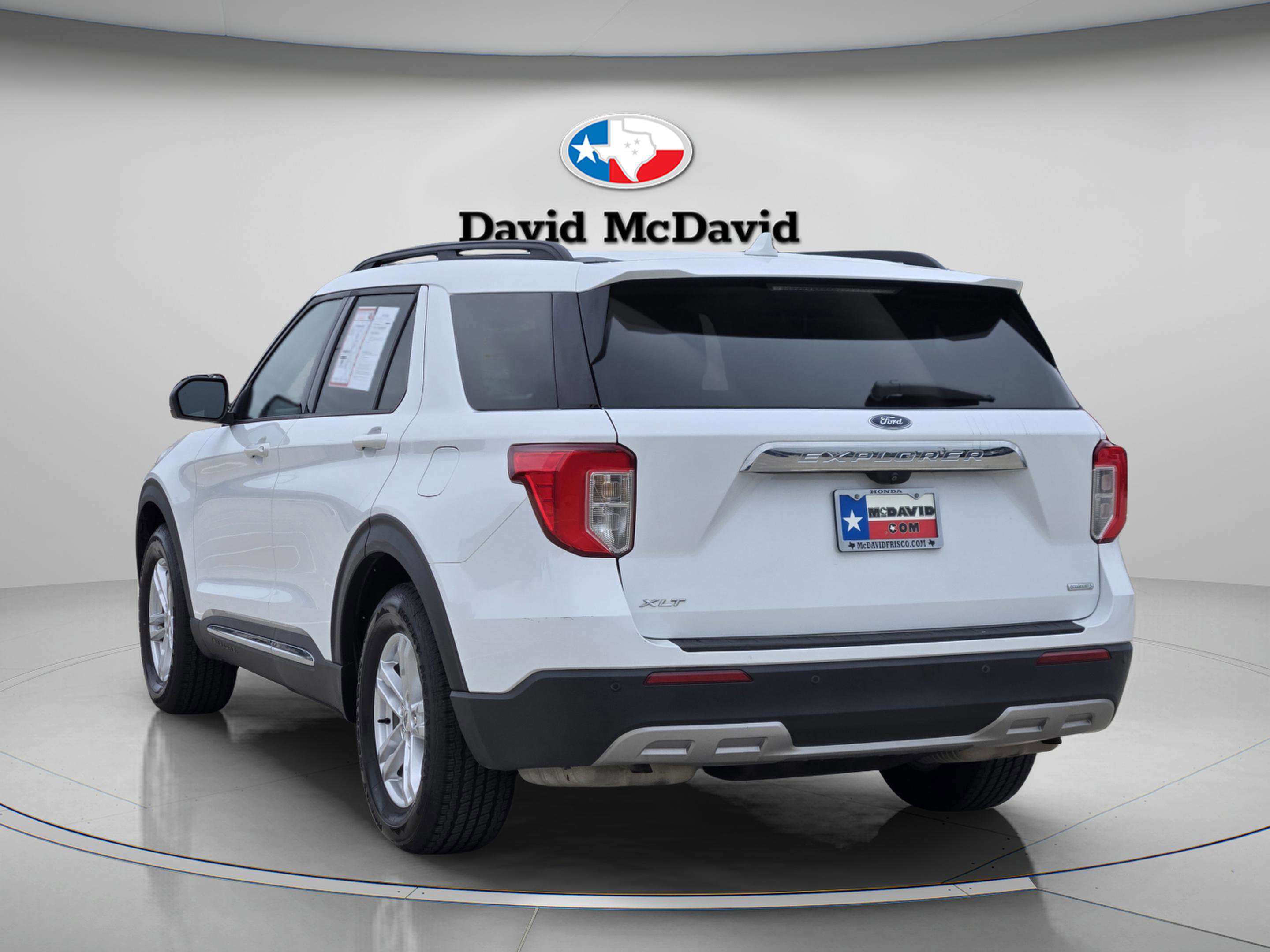 Used 2020 Ford Explorer XLT w/ Equipment Group 202A RWD image 4