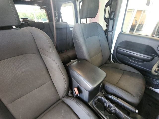 Used 2021 Jeep Wrangler Unlimited Sport AWD/4WD image 21