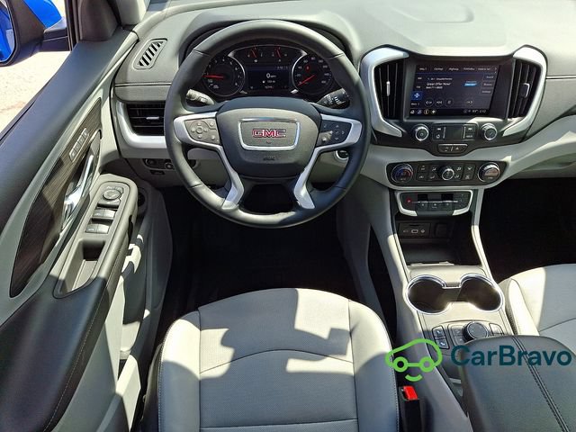 Used 2024 GMC Terrain SLT AWD/4WD image 13