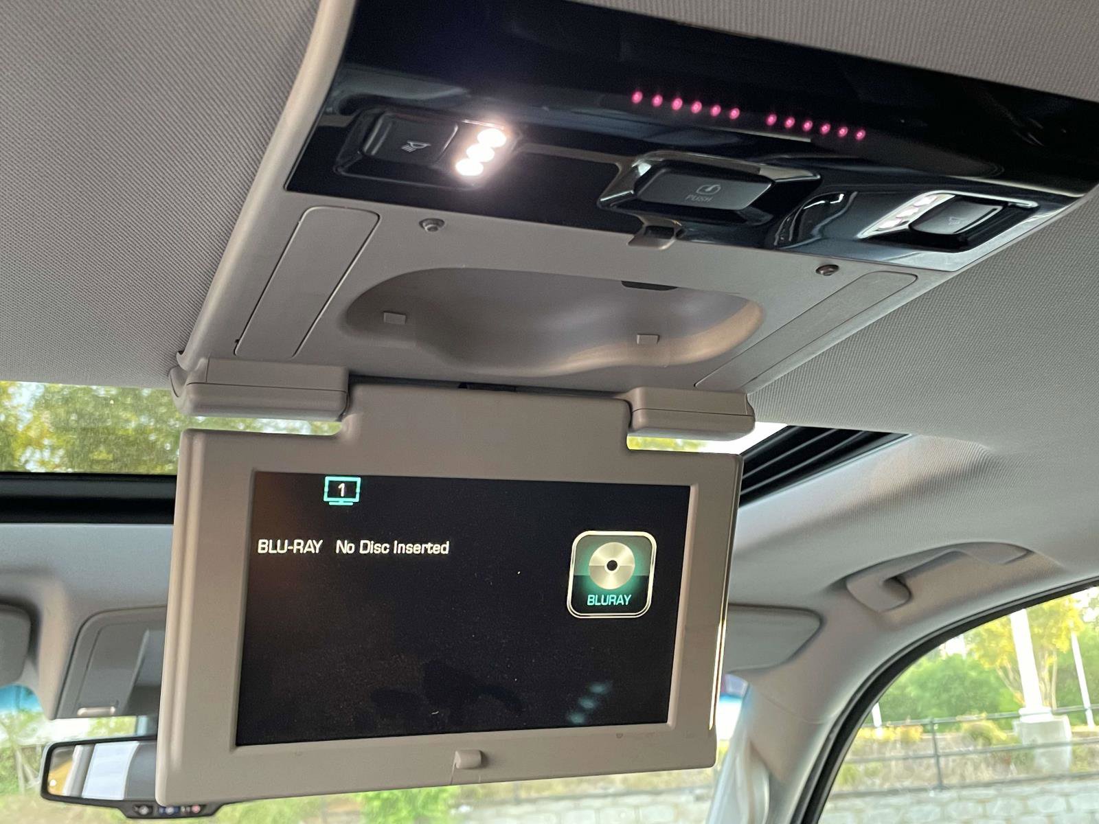 Used 2016 Chevrolet Tahoe LTZ image 14