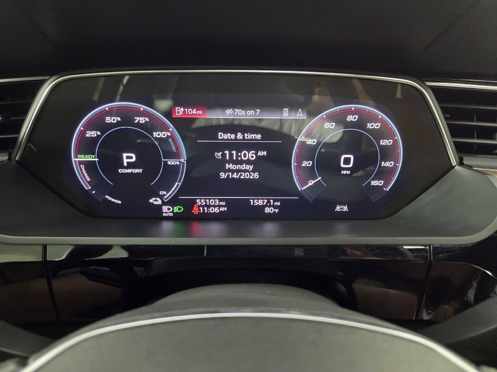Used 2022 Audi e-tron Premium AWD/4WD image 14