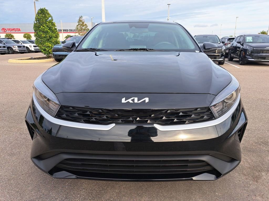 Used 2024 Kia Forte LXS w/ LXS Technology Package image 9