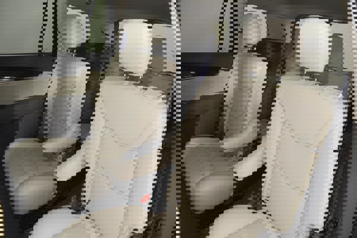 Used 2024 Cadillac XT6 Premium Luxury w/ Technology Package image 40