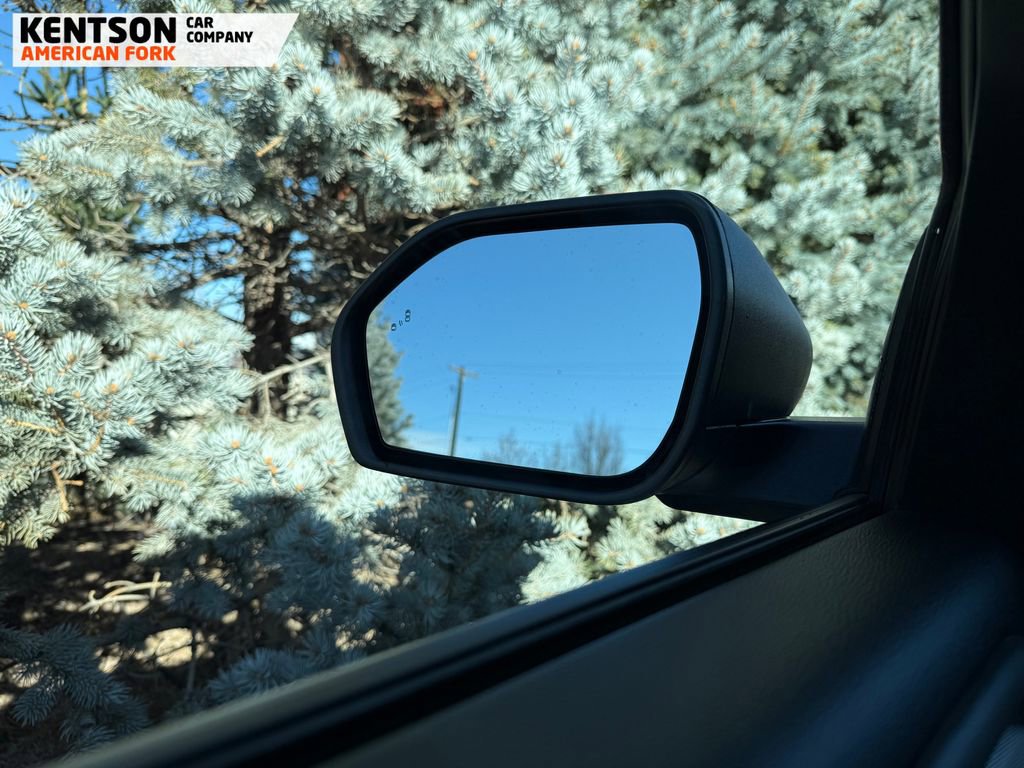 Used 2025 Ford Explorer Active image 20