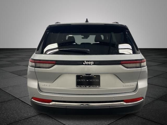 Used 2025 Jeep Grand Cherokee Laredo X w/ Luxury Tech Group I image 5