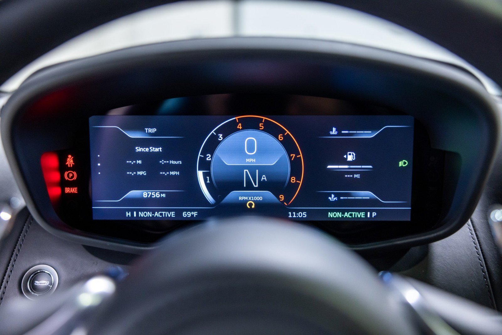 Used 2022 McLaren GT RWD image 35