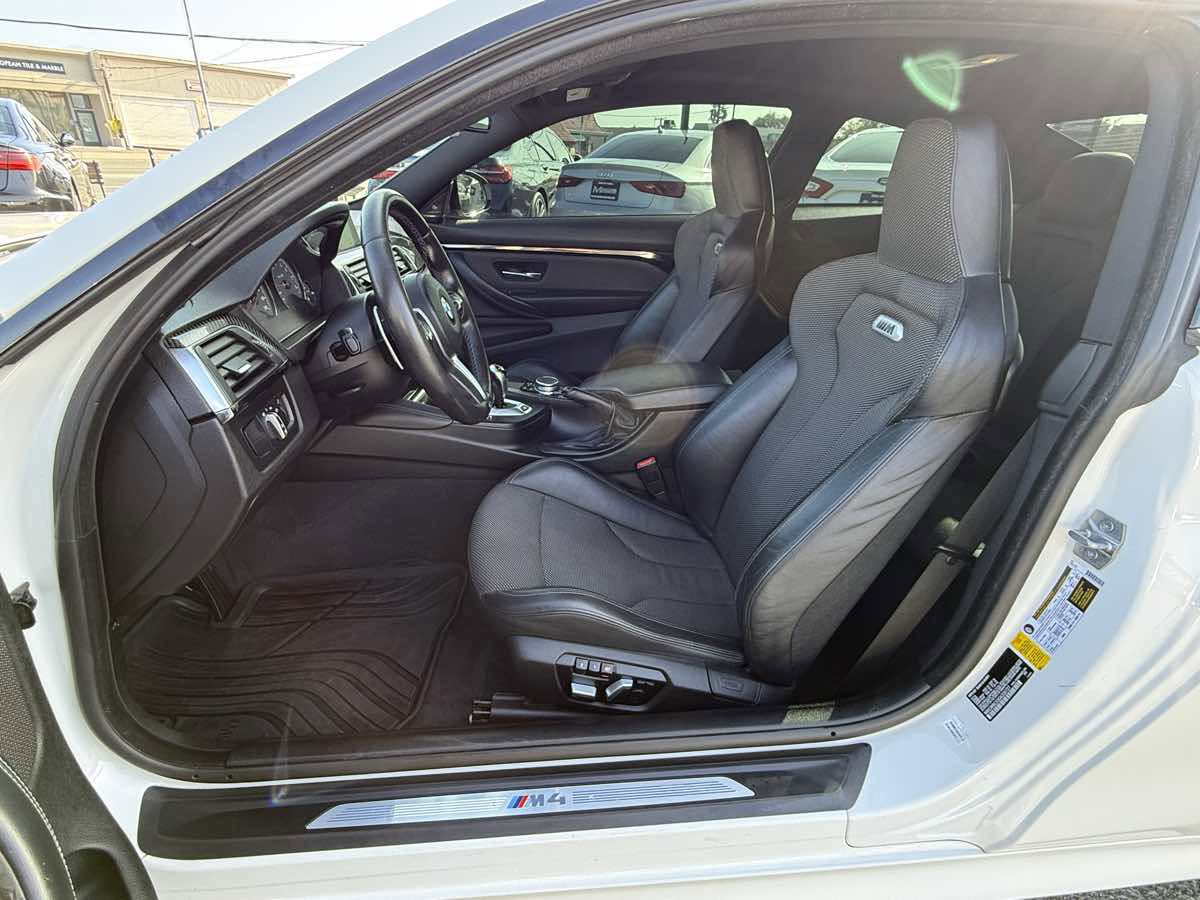 Used 2016 BMW M4 Coupe image 4