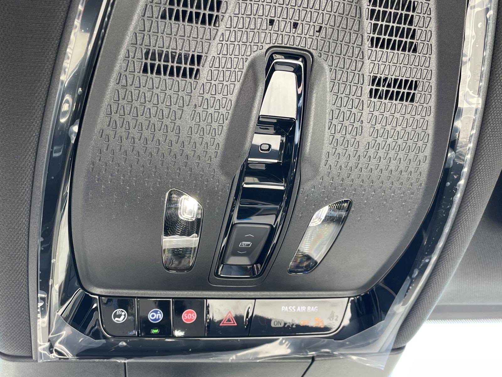 New 2025 Cadillac Lyriq Luxury image 22