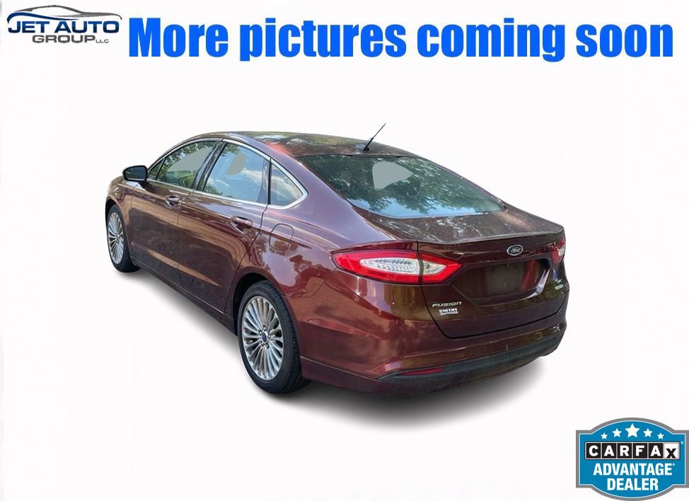 Used 2015 Ford Fusion SE w/ Equipment Group 202A FWD image 2