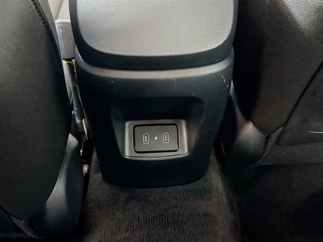 Used 2025 Hyundai Elantra SEL FWD image 26