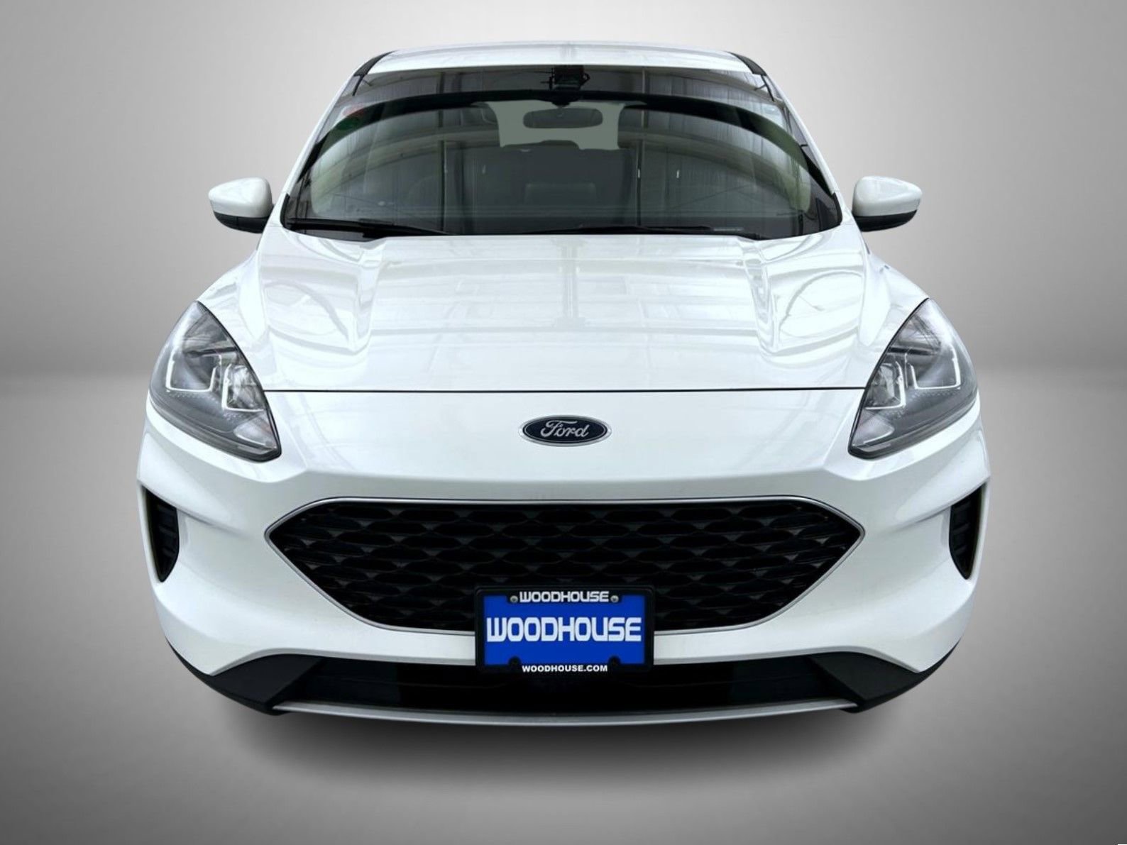 Used 2020 Ford Escape SE image 2