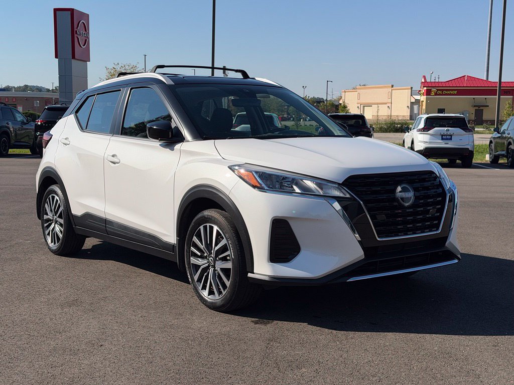 Certified 2022 Nissan Kicks SV w/ Interior Electronics Package FWD image 1