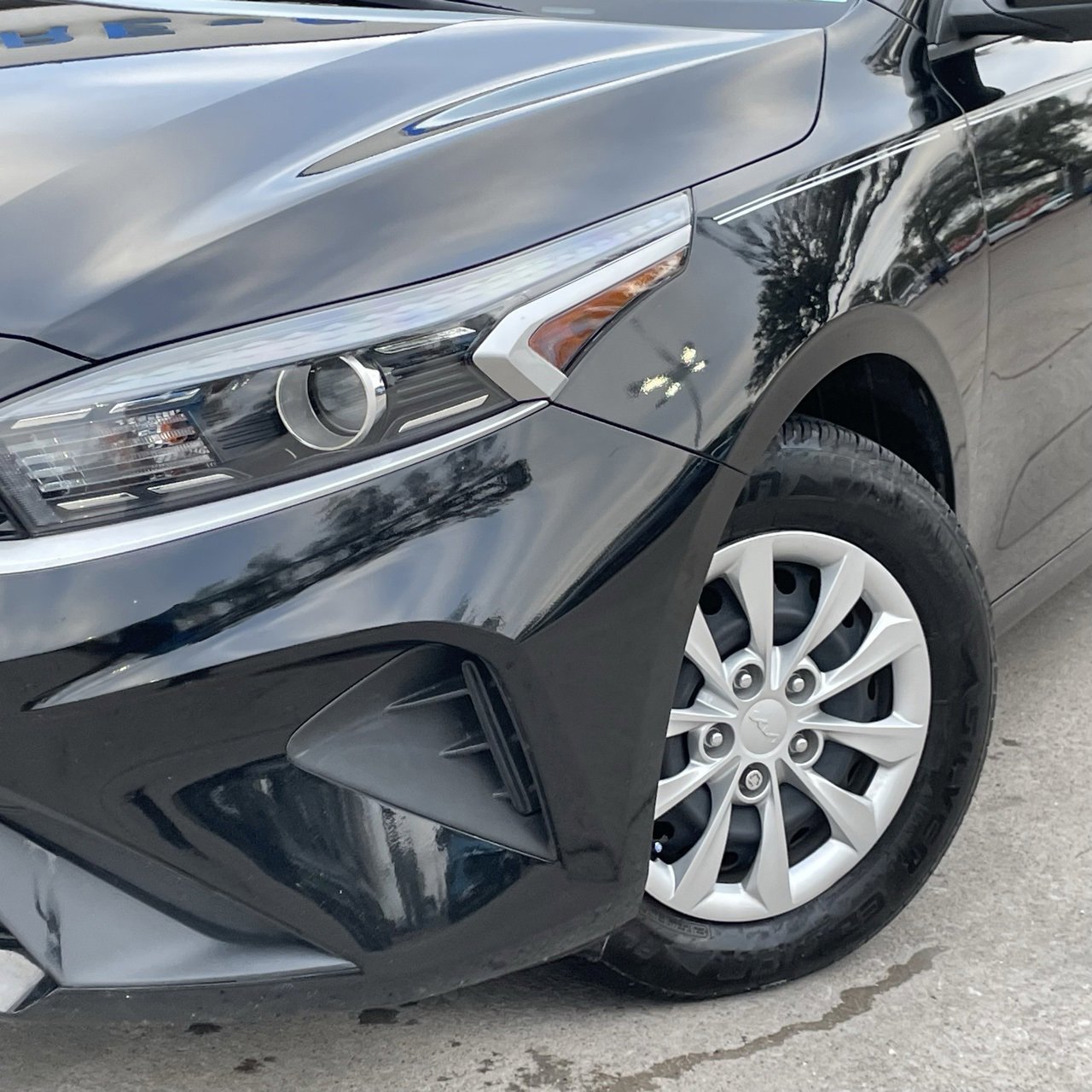 Used 2023 Kia Forte LX image 8