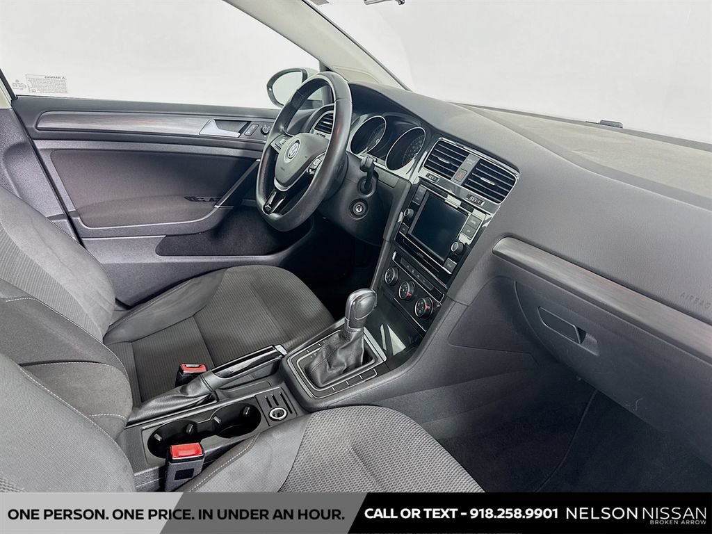 Used 2019 Volkswagen Golf S FWD image 26