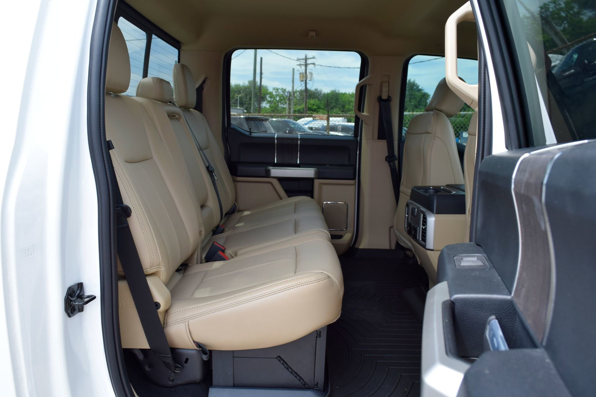 Used 2020 Ford F250 Lariat w/ Lariat Ultimate Package AWD/4WD image 22