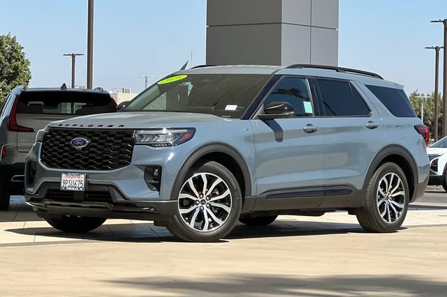 Used 2025 Ford Explorer ST-Line RWD image 8