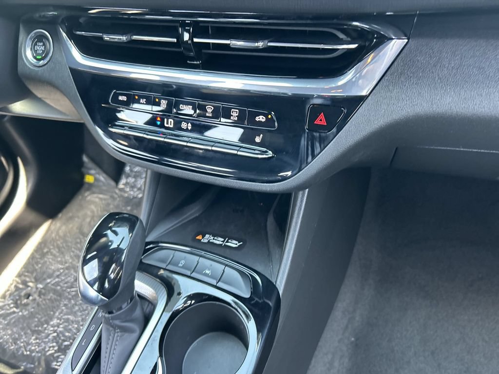 Used 2025 Buick Envista Avenir FWD image 22