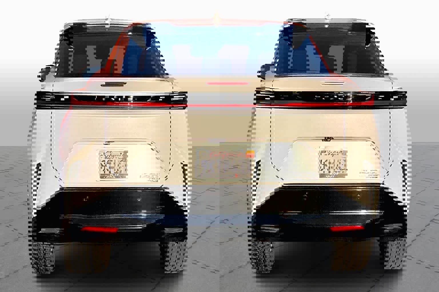 Used 2023 Lexus RZ 450e Premium image 4