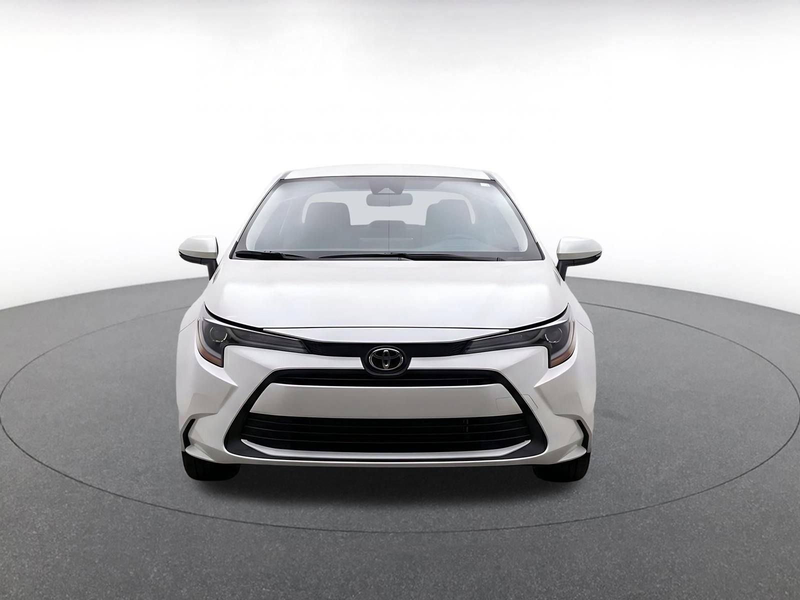 Used 2025 Toyota Corolla LE FWD video 2