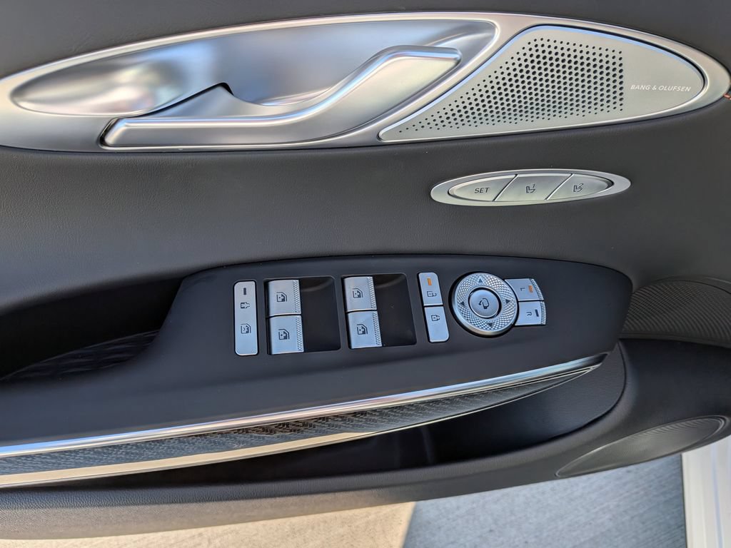New 2026 Genesis GV70 3.5T Sport Prestige AWD/4WD image 11