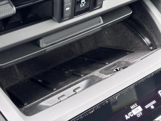 New 2026 Porsche Macan Electric RWD image 20