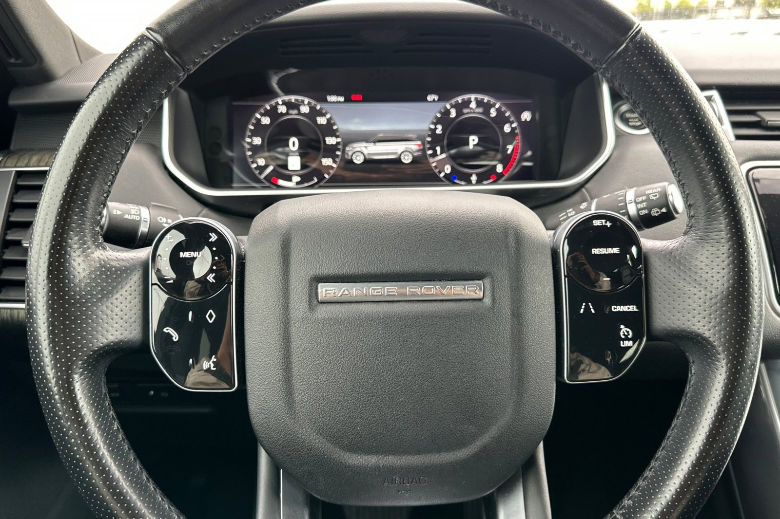 Used 2018 Land Rover Range Rover Sport SE image 27