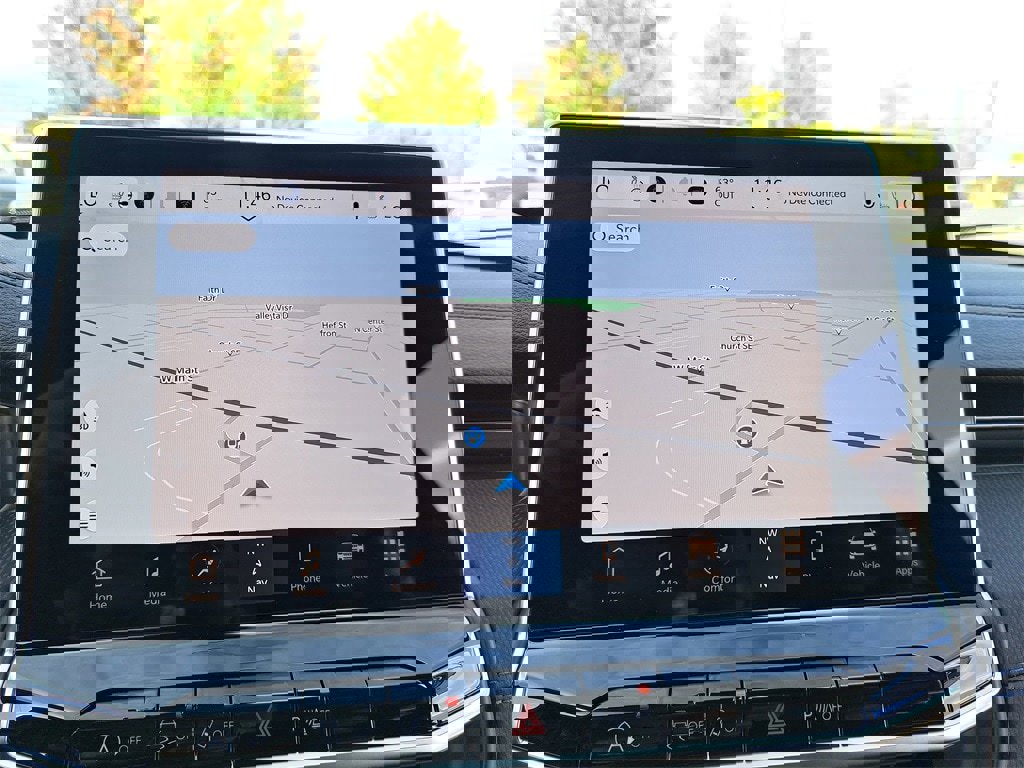 New 2026 Jeep Compass Limited w/ Sun, Sound & Navigation Group image 24