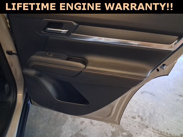 Used 2025 GMC Terrain Elevation image 25